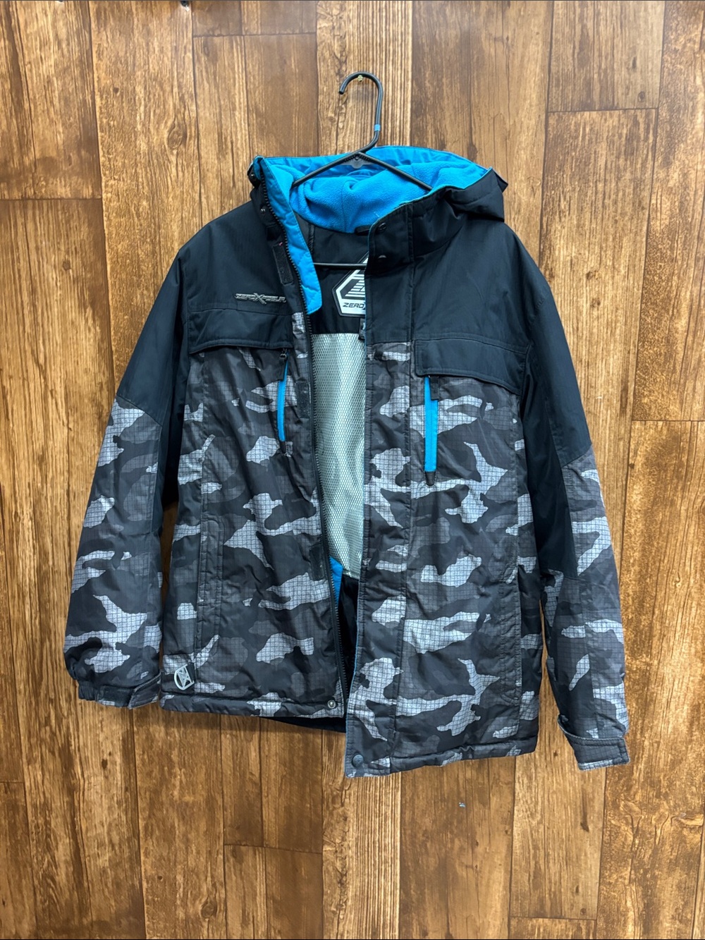 ZeroXposur Boys' Black & Gray Camo Jacket with Bright Blue Lining